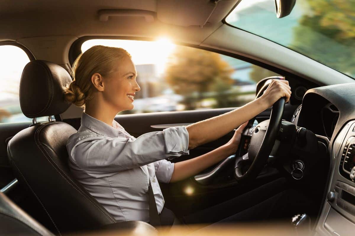 how to drive an automatic car